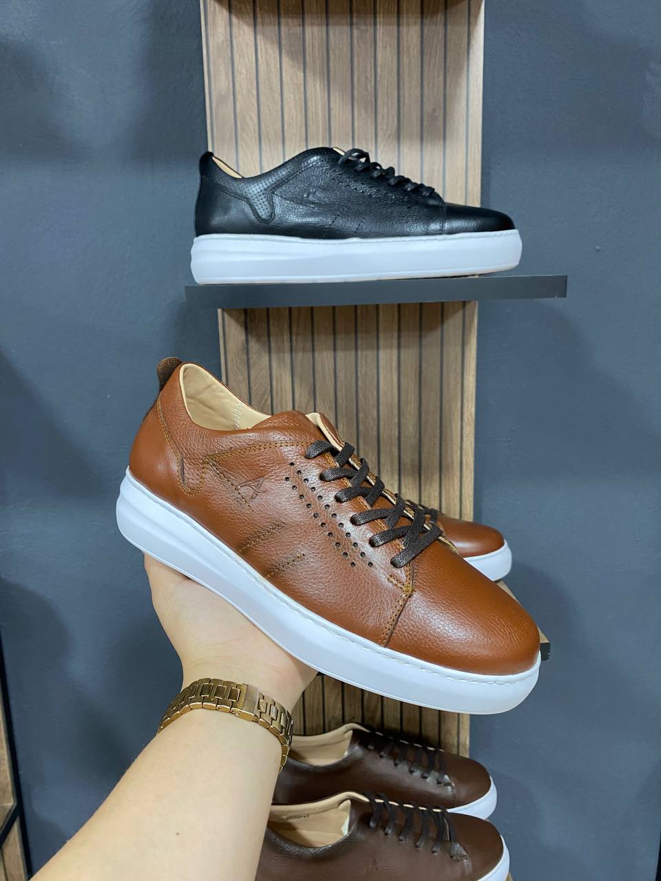 Chaussure Médical Basket BOLT en Cuir 100% REF EVA-059-B